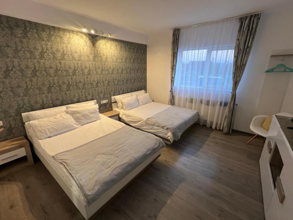 1-Beadroom Apartment With Free Parking Turda Exterior foto